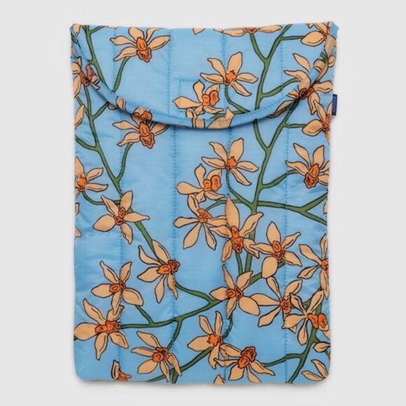 BAGGU Handbags - NWT Baggu Puffy Laptop Sleeve 13"/14" - Orchid